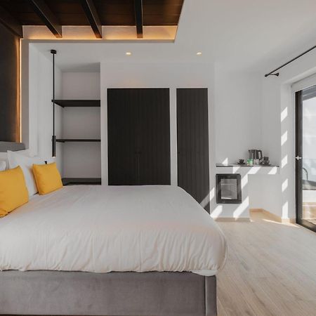 Laguna Suites In Mazera Mykonos Mykonos Town Bagian luar foto
